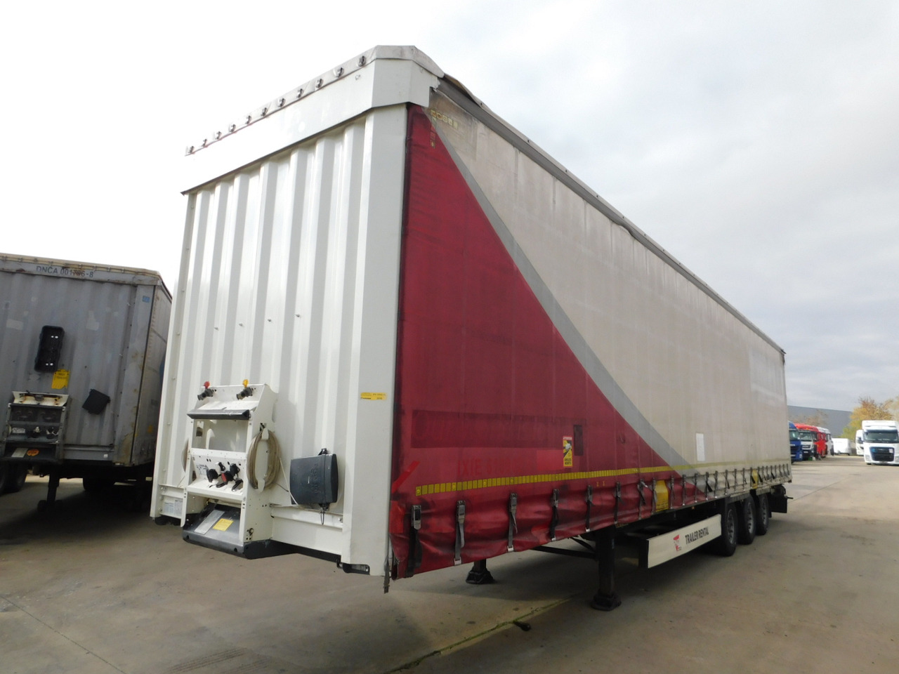 Krone Sd - الخيمة نصف مقطورة: صور 1 Krone Sd - الخيمة نصف مقطورة: صور 1