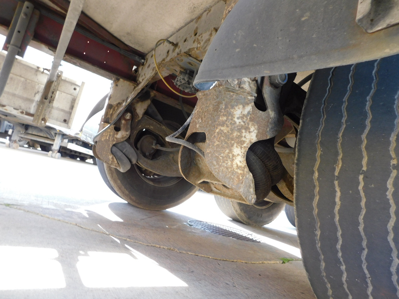 Krone Sdr27 - مبردة نصف مقطورة: صور 5 Krone Sdr27 - مبردة نصف مقطورة: صور 5