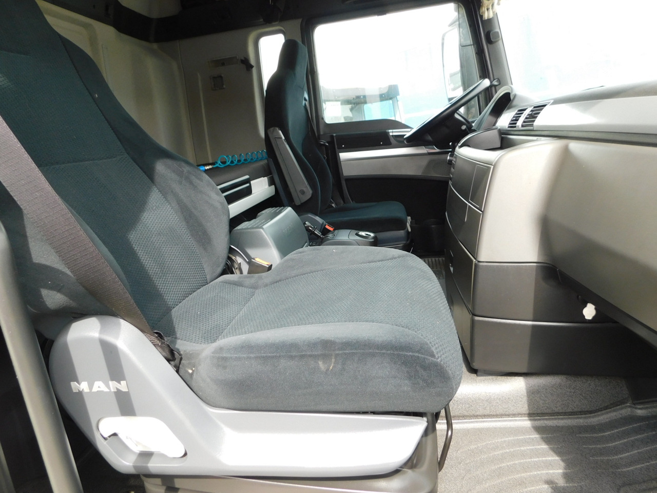 Man Tgx 18480 - شاحنة جرار: صور 5 Man Tgx 18480 - شاحنة جرار: صور 5