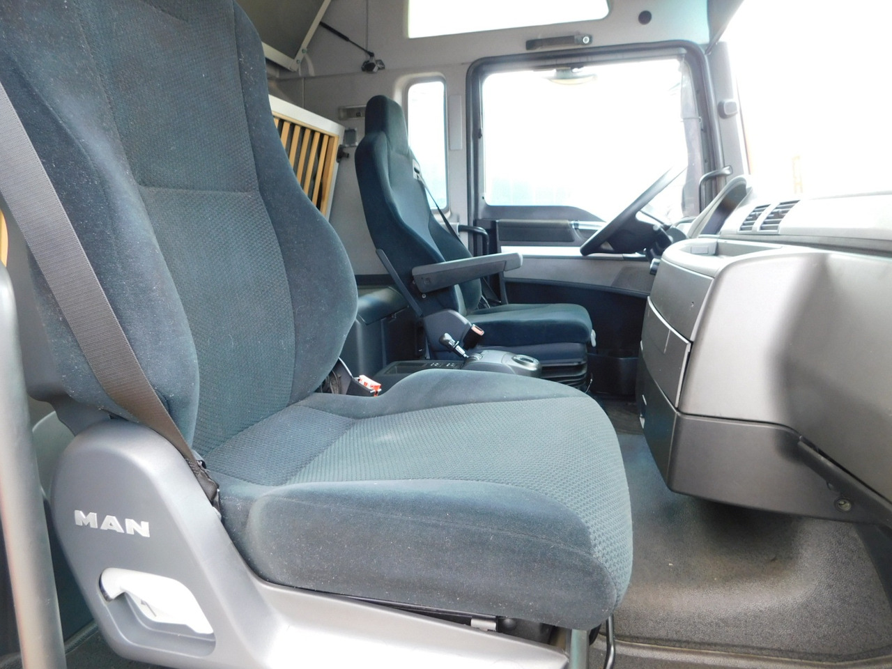 Man Tgx 18480 - شاحنة جرار: صور 5 Man Tgx 18480 - شاحنة جرار: صور 5