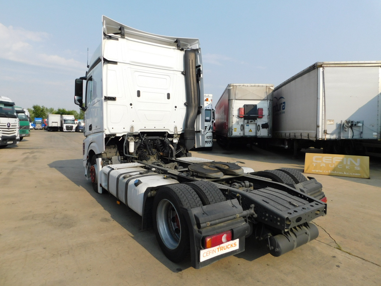 Mercedes Actros 1842 - شاحنة جرار: صور 4 Mercedes Actros 1842 - شاحنة جرار: صور 4