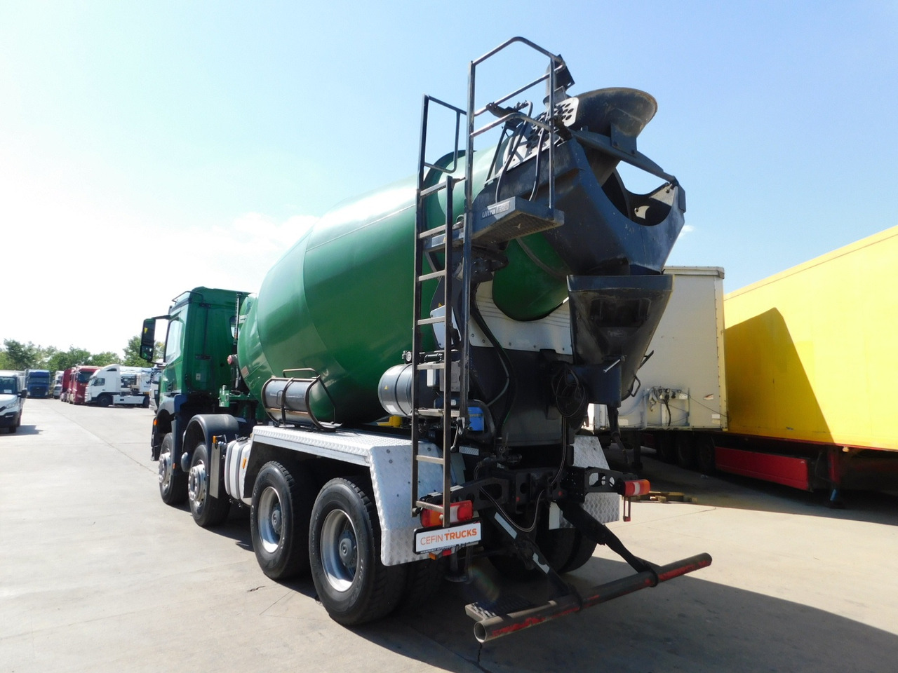 Mercedes Arocs 3243 - شاحنة خلاطة خرسانة: صور 4 Mercedes Arocs 3243 - شاحنة خلاطة خرسانة: صور 4