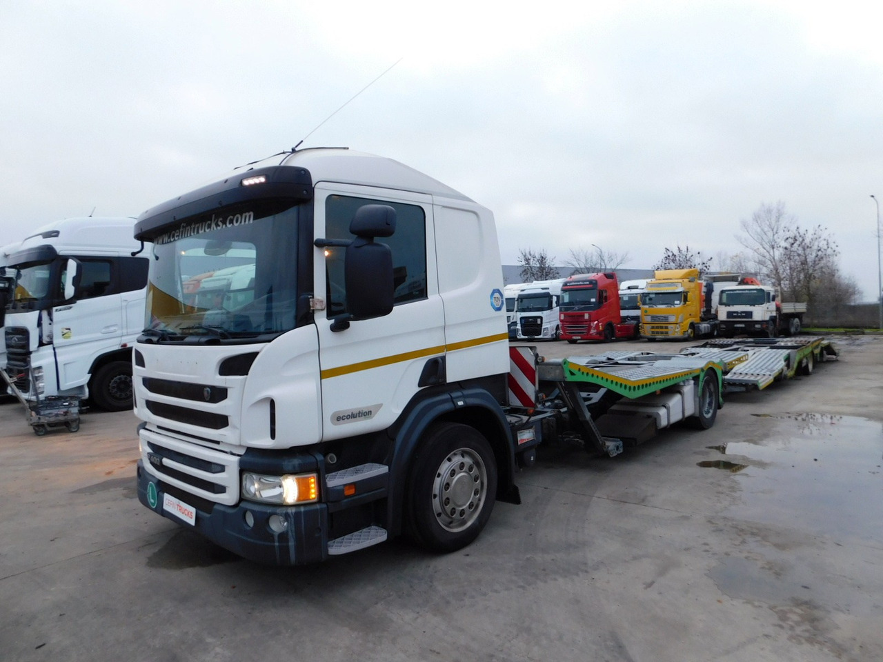 Scania P400 - شاحنة جرار, عربة مسطحة منخفضة نصف مقطورة: صور 1 Scania P400 - شاحنة جرار, عربة مسطحة منخفضة نصف مقطورة: صور 1
