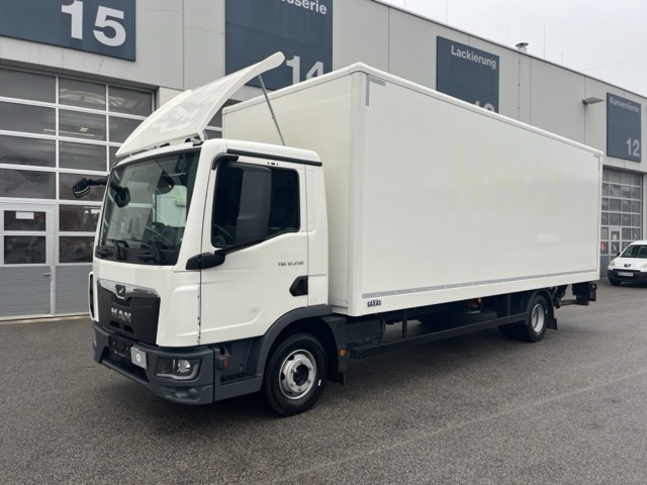 MAN TGL 12.250 4x2 BL CH Euro6 Klima AHK Luftfeder ZV - بصندوق مغلق شاحنة: صور 1 MAN TGL 12.250 4x2 BL CH Euro6 Klima AHK Luftfeder ZV - بصندوق مغلق شاحنة: صور 1