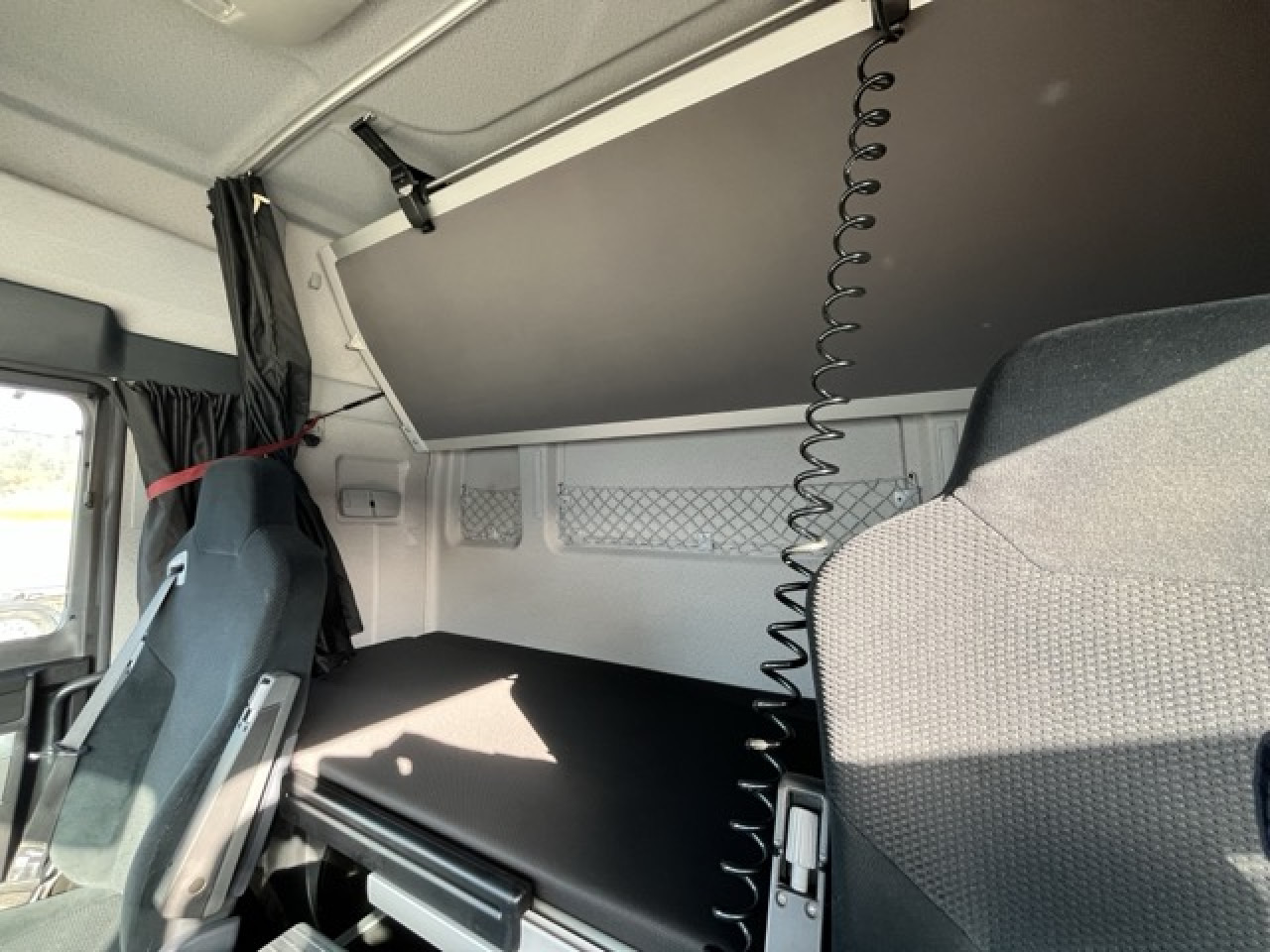 MAN TGX 26.480 6x4 BLS Euro6 Intarder Klima Luftfeder - شاحنة جرار: صور 5 MAN TGX 26.480 6x4 BLS Euro6 Intarder Klima Luftfeder - شاحنة جرار: صور 5