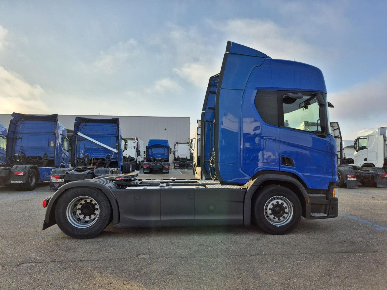 Scania R 450 - شاحنة جرار: صور 2 Scania R 450 - شاحنة جرار: صور 2