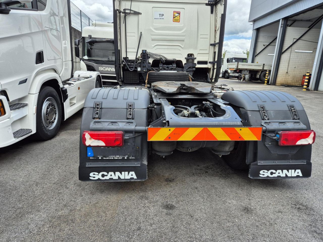 Scania R 450 - شاحنة جرار: صور 4 Scania R 450 - شاحنة جرار: صور 4