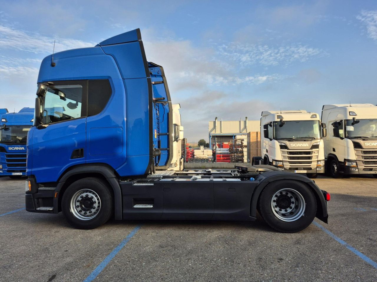 Scania R 450 - شاحنة جرار: صور 3 Scania R 450 - شاحنة جرار: صور 3