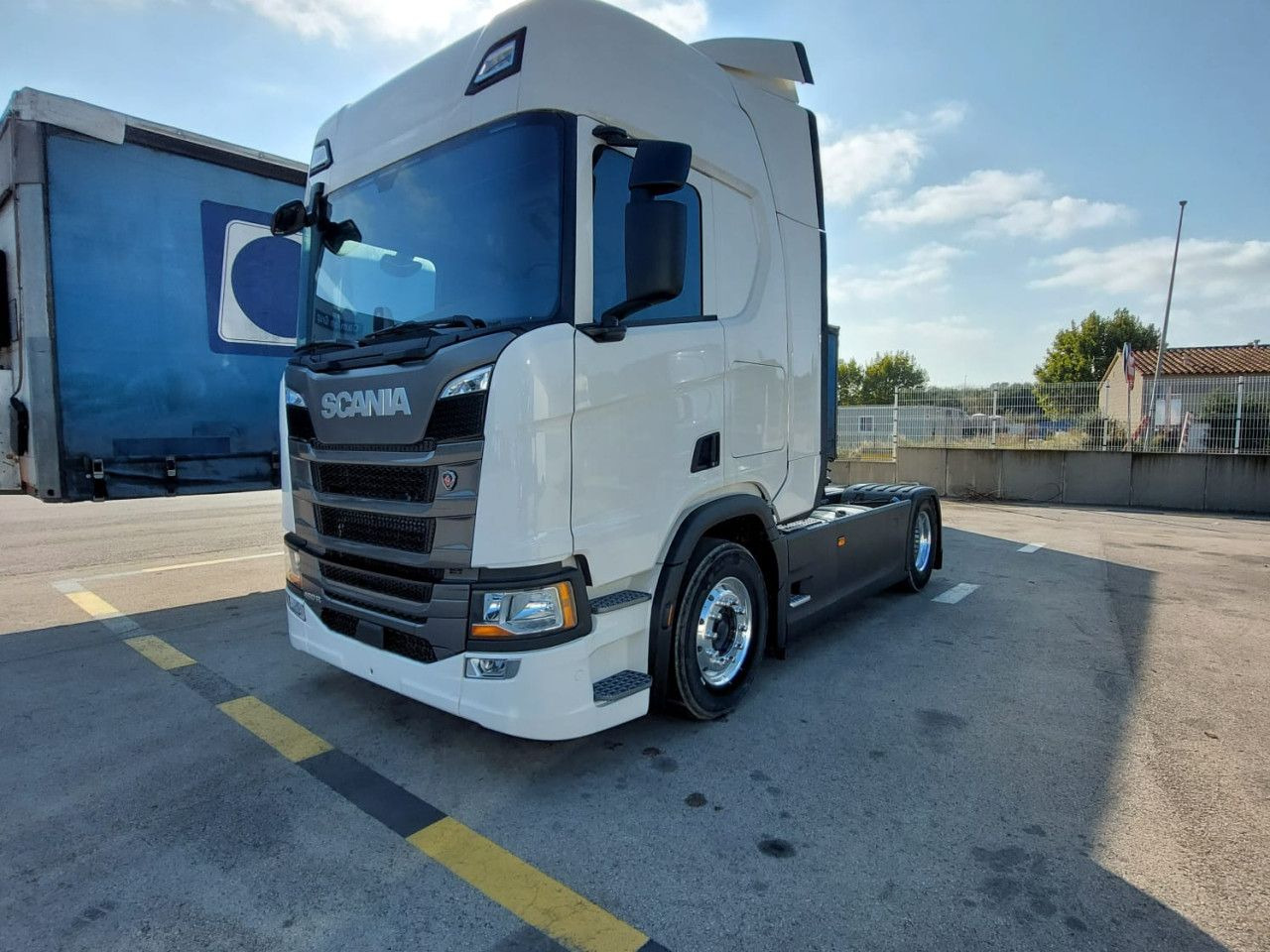 Scania R 460 - شاحنة جرار: صور 4 Scania R 460 - شاحنة جرار: صور 4