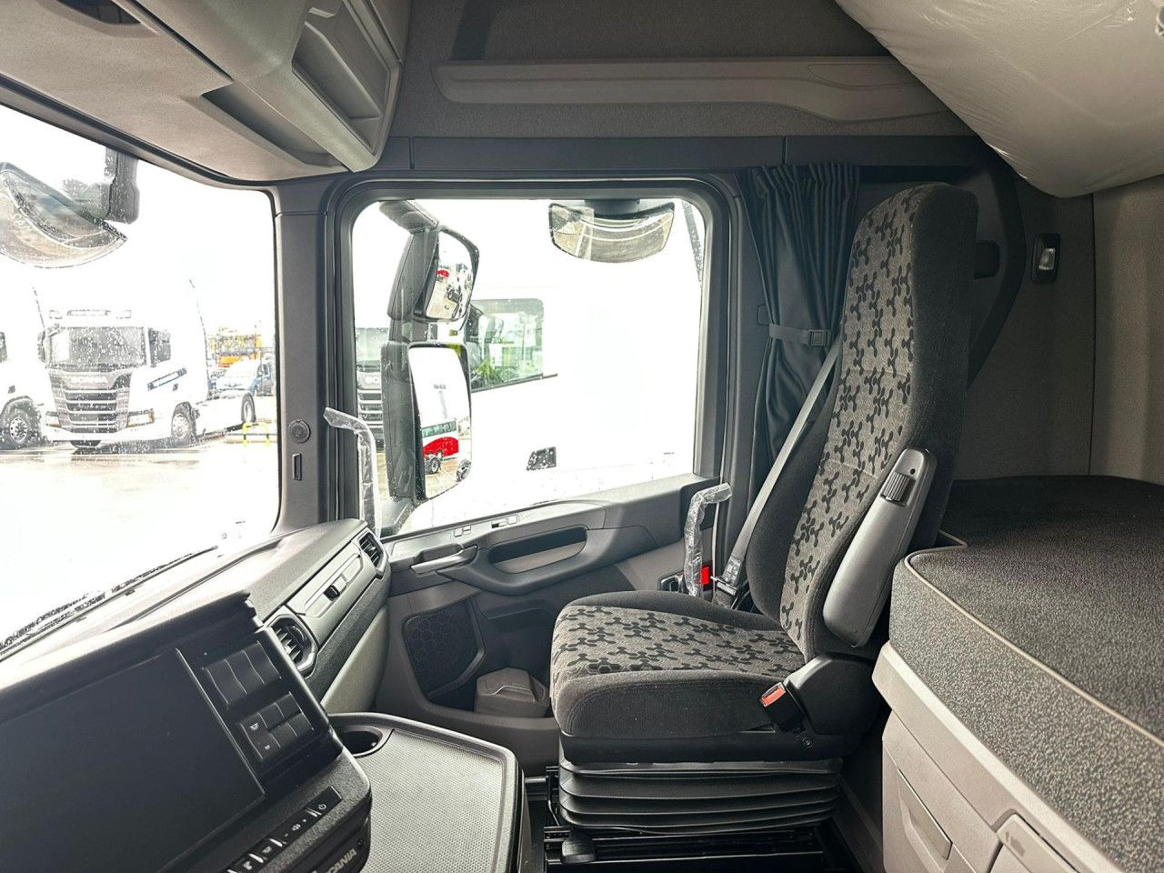 Scania R 460 - شاحنة جرار: صور 5 Scania R 460 - شاحنة جرار: صور 5