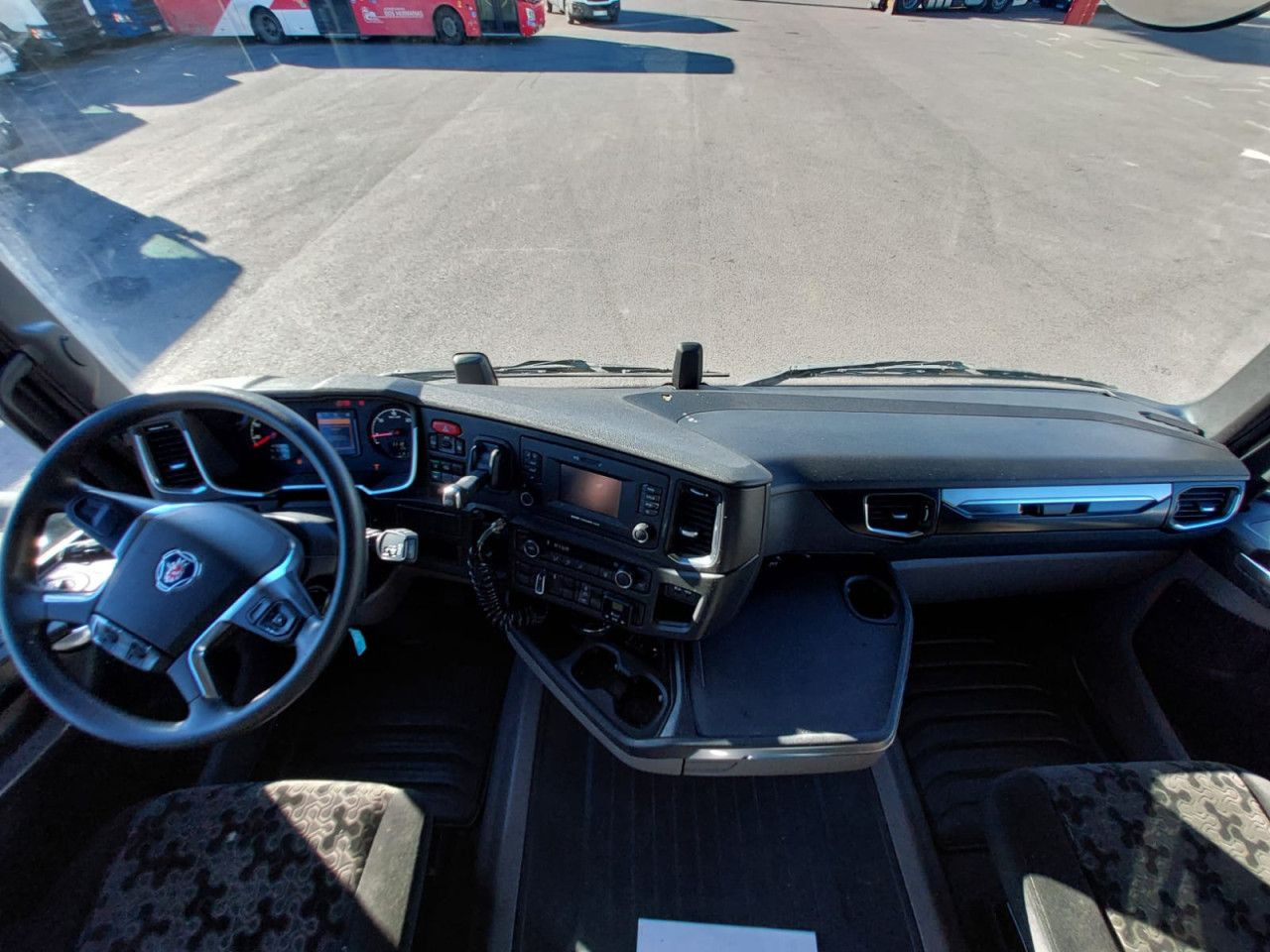 Scania R410 - شاحنة جرار: صور 5 Scania R410 - شاحنة جرار: صور 5