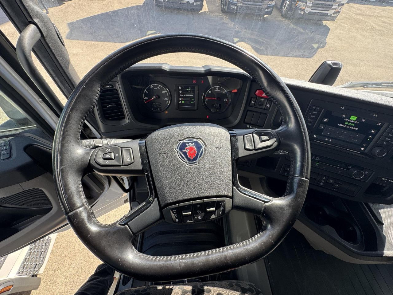 شاحنة جرار Scania S 500: صور 9