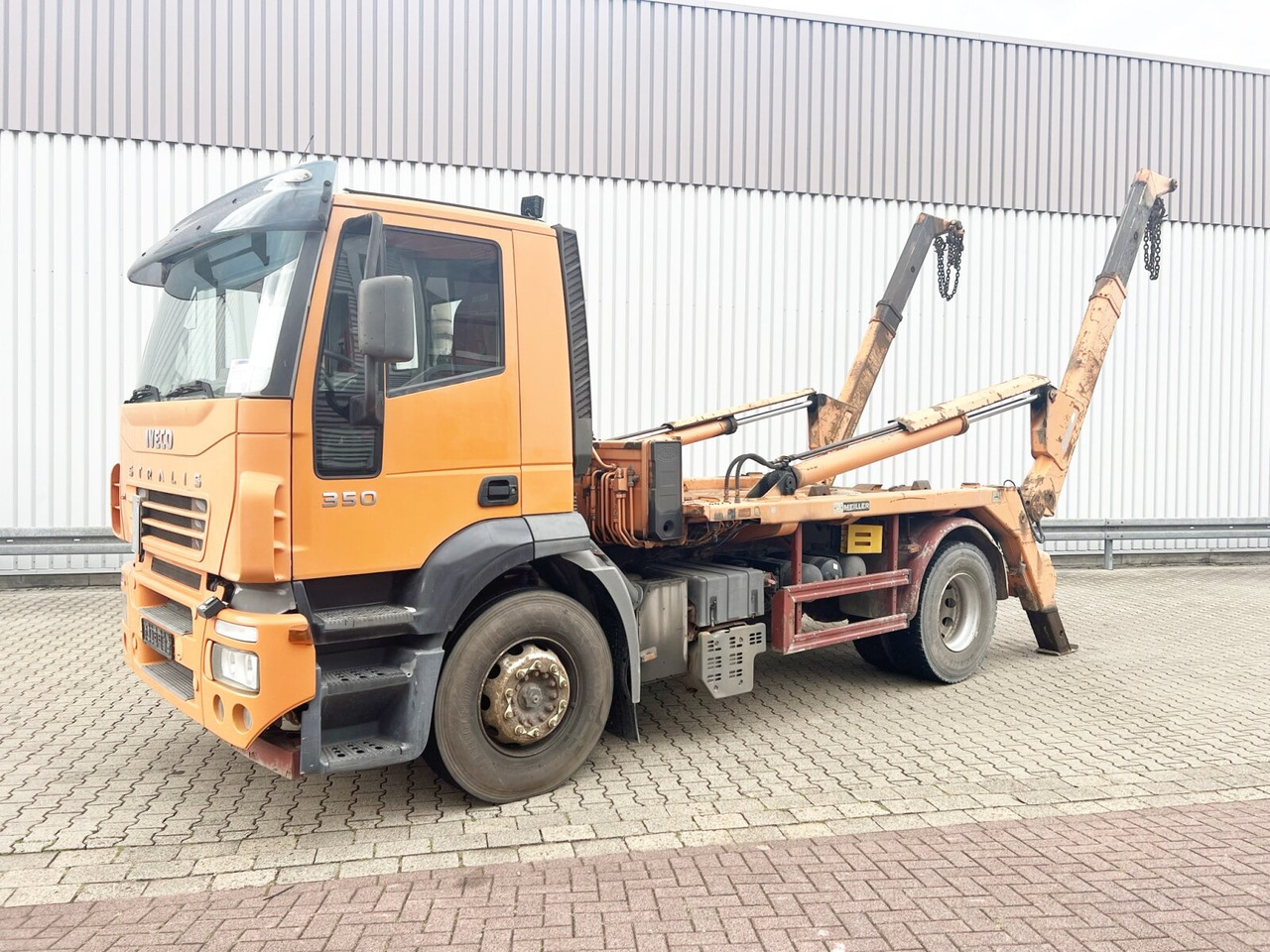 190 AD 35 4x2 190 AD 35 4x2, Meiller Tele-Absetzer - شاحنات قابلة للفك شاحنة: صور 1 190 AD 35 4x2 190 AD 35 4x2, Meiller Tele-Absetzer - شاحنات قابلة للفك شاحنة: صور 1