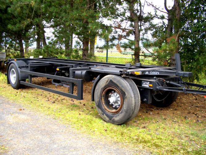 EAF 18-7,4/132E - شاحنات الحاويات/ جسم علوي قابل للتغيير مقطورة: صور 1 EAF 18-7,4/132E - شاحنات الحاويات/ جسم علوي قابل للتغيير مقطورة: صور 1