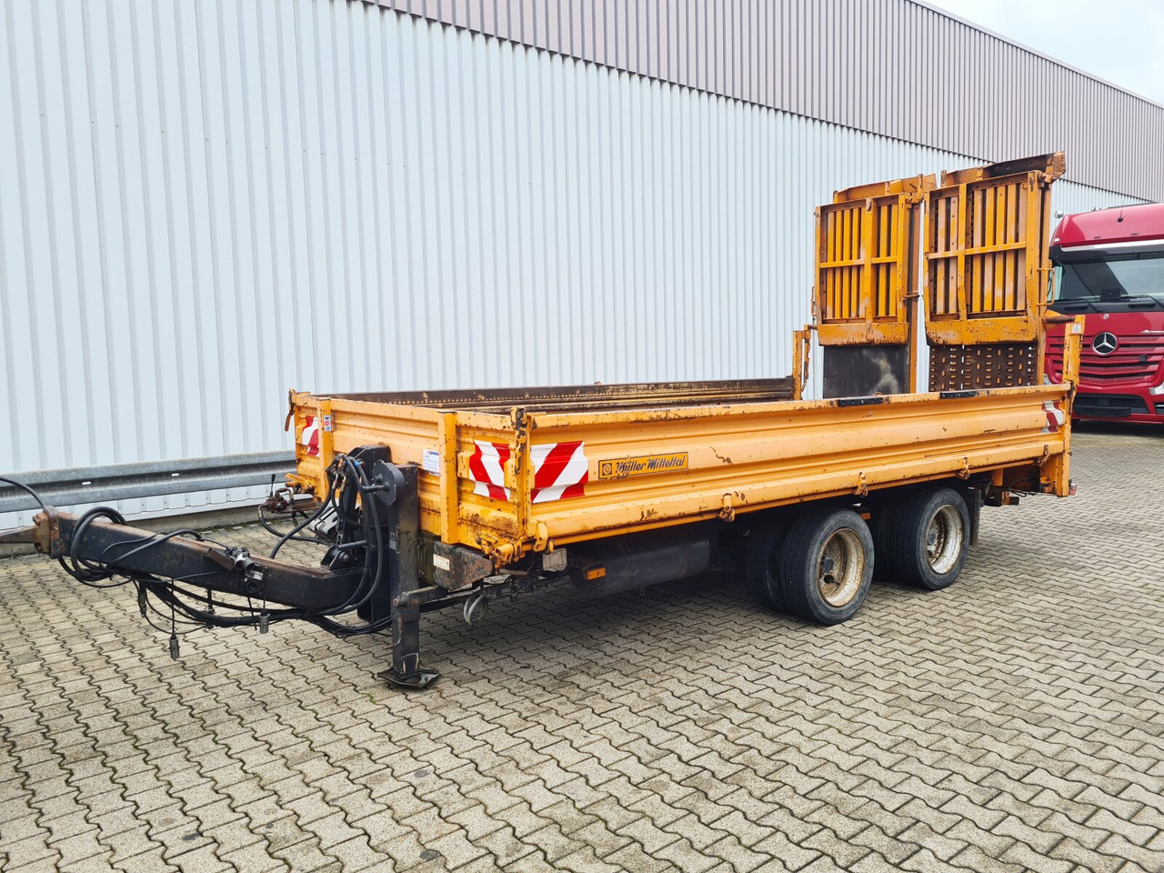 ETK-TA ETK-TA, hydr. Auffahrrampen - مقطورة لنقل المعدات: صور 1 ETK-TA ETK-TA, hydr. Auffahrrampen - مقطورة لنقل المعدات: صور 1