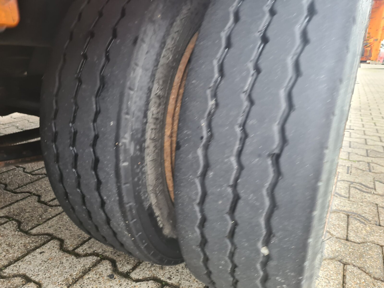 ETK-TA ETK-TA, hydr. Auffahrrampen - مقطورة لنقل المعدات: صور 4 ETK-TA ETK-TA, hydr. Auffahrrampen - مقطورة لنقل المعدات: صور 4