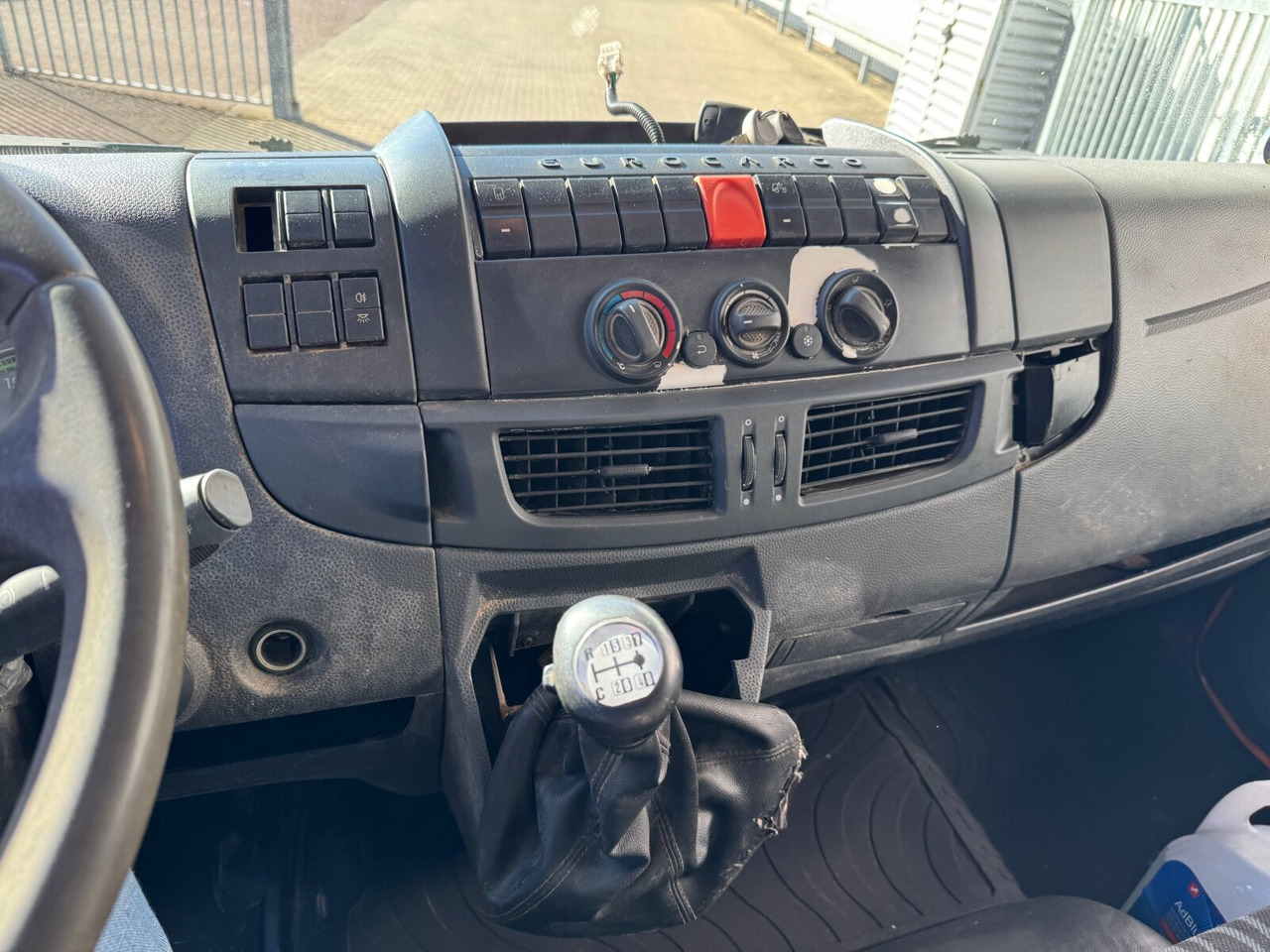 Euro Cargo 160E25 4x2 Euro Cargo 160E25 4x2, HIAB Abroller - شاحنة ذات الخطاف: صور 4 Euro Cargo 160E25 4x2 Euro Cargo 160E25 4x2, HIAB Abroller - شاحنة ذات الخطاف: صور 4