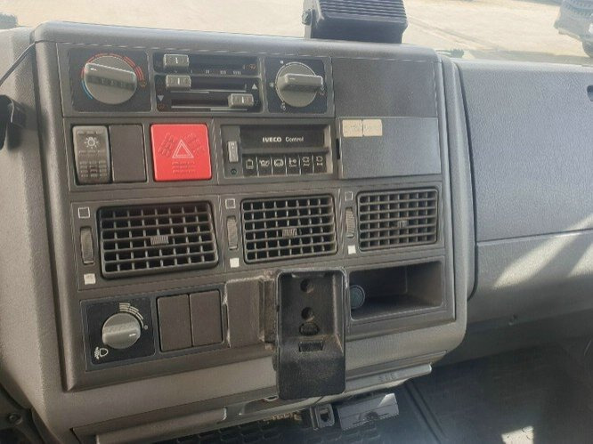 Euro Cargo ML 75E14 4x2 Euro Cargo ML 75E14 4x2 Getränkekoffer, 6-Zylinder-Motor - بصندوق مغلق شاحنة: صور 3 Euro Cargo ML 75E14 4x2 Euro Cargo ML 75E14 4x2 Getränkekoffer, 6-Zylinder-Motor - بصندوق مغلق شاحنة: صور 3