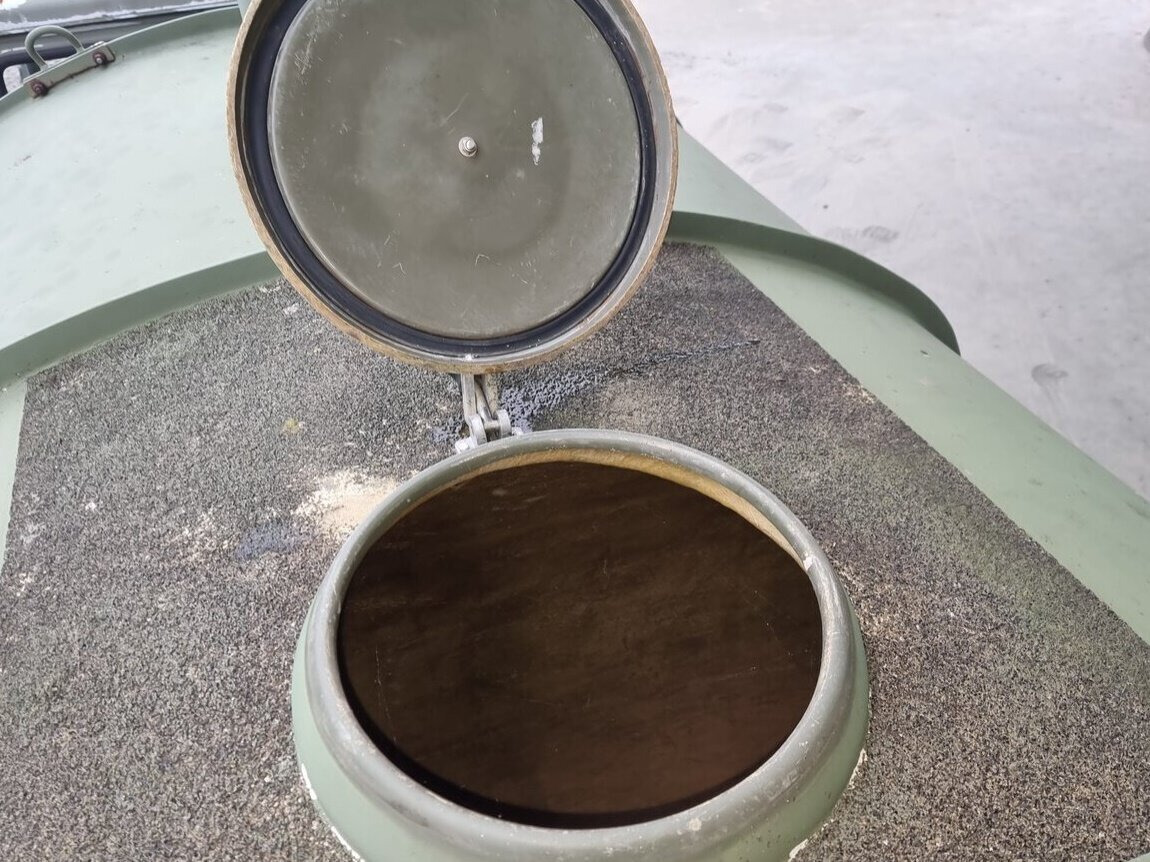 تأجير  FF 95 E 18 WR 4x4 FF 95 E 18 WR 4x4, 6000l Wassertank FF 95 E 18 WR 4x4 FF 95 E 18 WR 4x4, 6000l Wassertank: صور 15