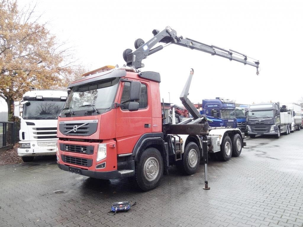 FM 460 8x2-6 FM 460 8x2-6, Lenk-/Liftachse, Kran HMF 2020-K4, Funk - شاحنة ذات الخطاف, شاحنة كرين: صور 1 FM 460 8x2-6 FM 460 8x2-6, Lenk-/Liftachse, Kran HMF 2020-K4, Funk - شاحنة ذات الخطاف, شاحنة كرين: صور 1