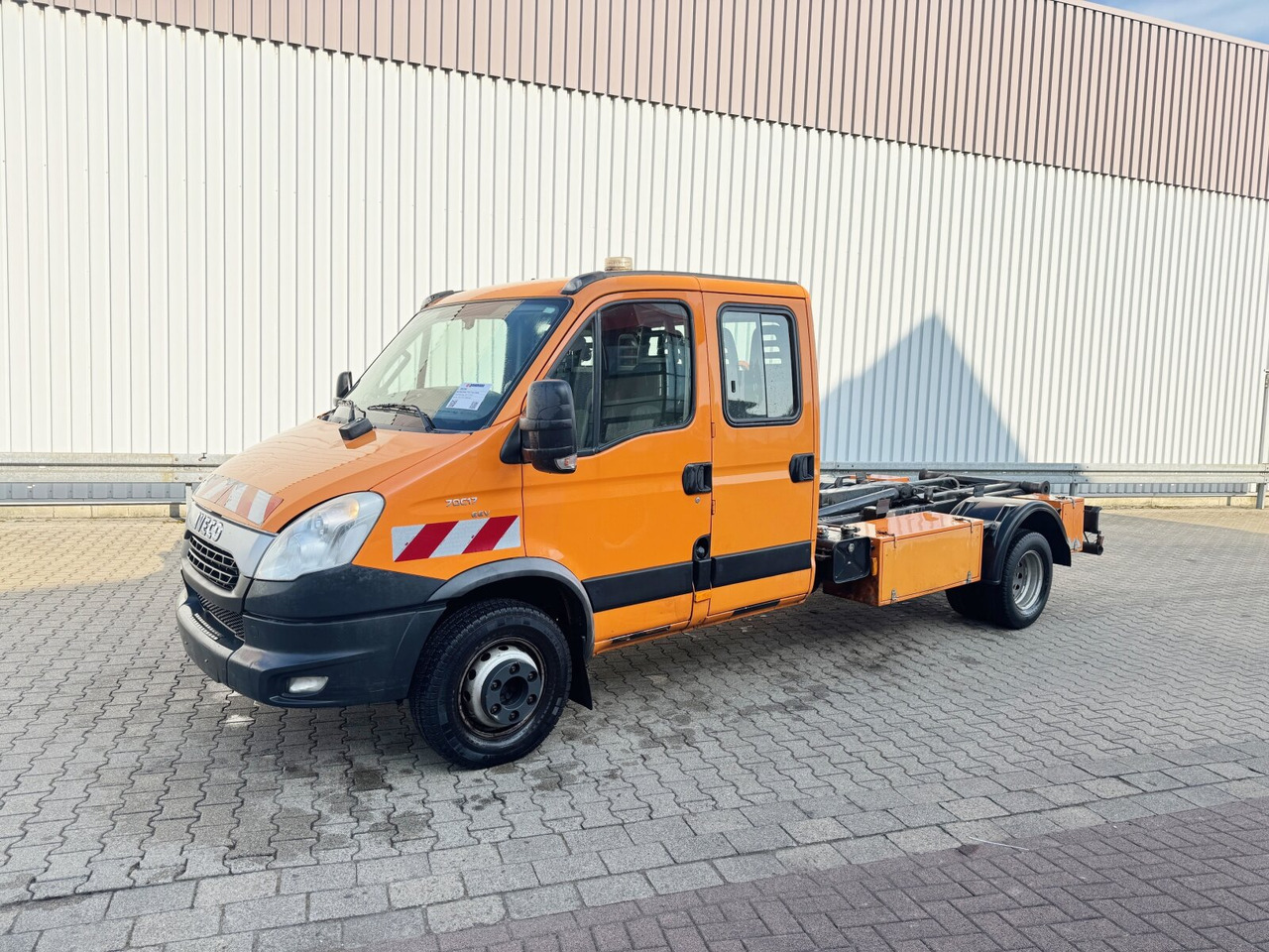 Iveco Daily 70C17 4x2 Doka Daily 70C17 4x2 Doka, EEV, City-Abroller - شاحنة ذات الخطاف: صور 1 Iveco Daily 70C17 4x2 Doka Daily 70C17 4x2 Doka, EEV, City-Abroller - شاحنة ذات الخطاف: صور 1