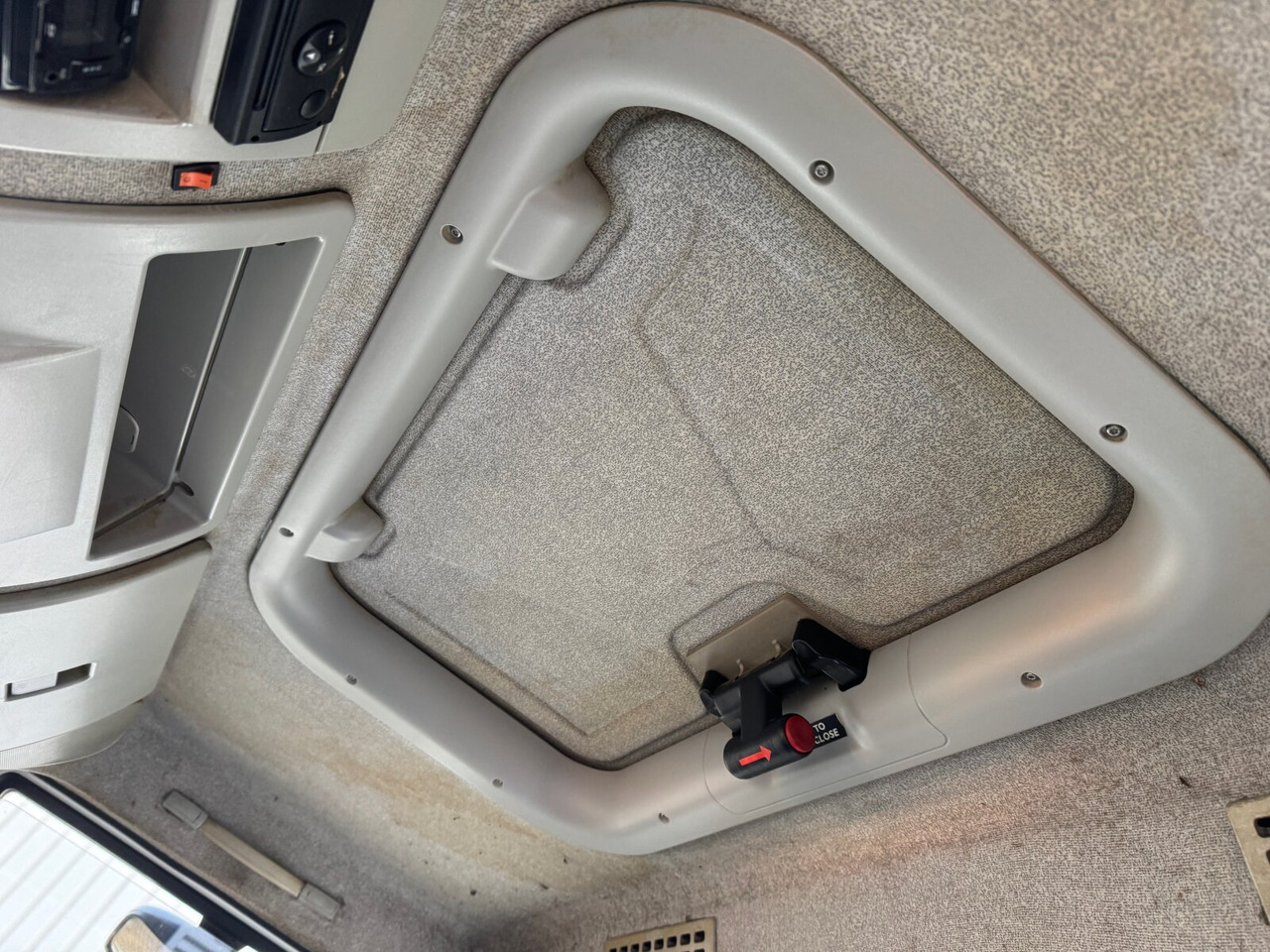 Iveco EuroCargo ML 80E18 K 4x2 EuroCargo ML 80E18 K 4x2 - قلابات: صور 4 Iveco EuroCargo ML 80E18 K 4x2 EuroCargo ML 80E18 K 4x2 - قلابات: صور 4