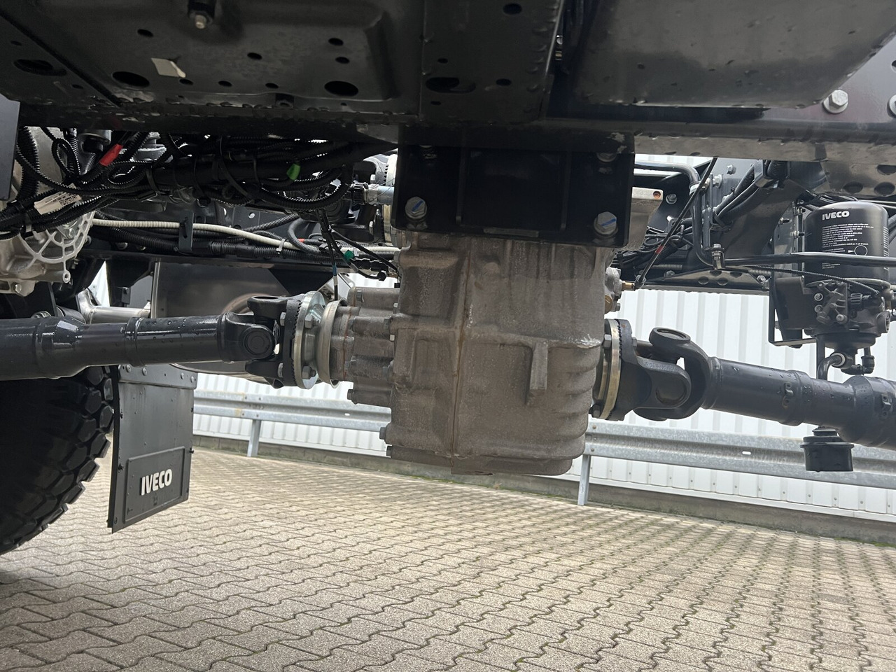 Iveco EuroCargo ML150E24 WS 4x4 EuroCargo ML150E24 WS 4x4, Euro3, mehrfach Vorhanden! - الشاسيه شاحنة: صور 2 Iveco EuroCargo ML150E24 WS 4x4 EuroCargo ML150E24 WS 4x4, Euro3, mehrfach Vorhanden! - الشاسيه شاحنة: صور 2