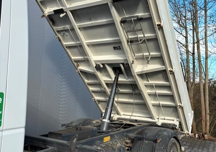 Iveco ML180E32 4x2 ML180E32 4x2 - قلابات: صور 5 Iveco ML180E32 4x2 ML180E32 4x2 - قلابات: صور 5