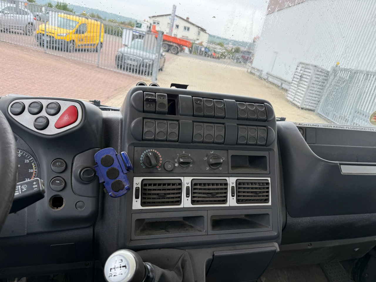 Iveco ML80E18/P 4x2 ML80E18/P 4x2, City-Abroller - شاحنة ذات الخطاف: صور 3 Iveco ML80E18/P 4x2 ML80E18/P 4x2, City-Abroller - شاحنة ذات الخطاف: صور 3