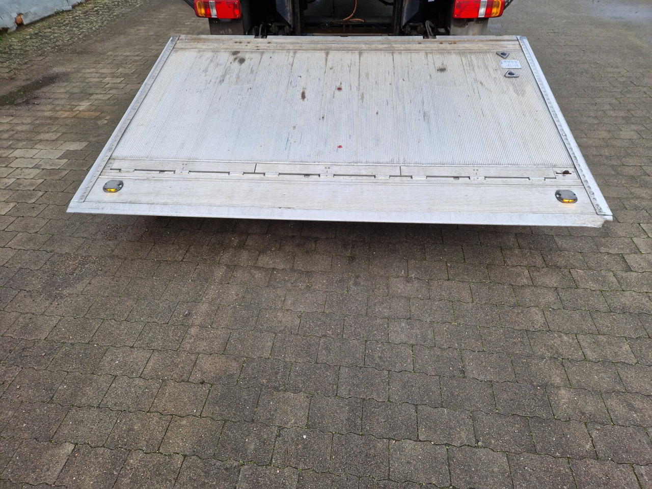 بصندوق مغلق مقطورة Kleiderkofferanhänger Hofmann, Kleiderkofferanhänger, durchladbar, LBW BÄR, 42 cbm: صور 8 بصندوق مغلق مقطورة Kleiderkofferanhänger Hofmann, Kleiderkofferanhänger, durchladbar, LBW BÄR, 42 cbm: صور 8