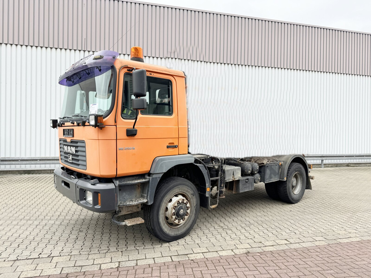 MAN 18.255 MAK 4x4 BB 18.255 MAK 4x4 BB - الشاسيه شاحنة: صور 1 MAN 18.255 MAK 4x4 BB 18.255 MAK 4x4 BB - الشاسيه شاحنة: صور 1