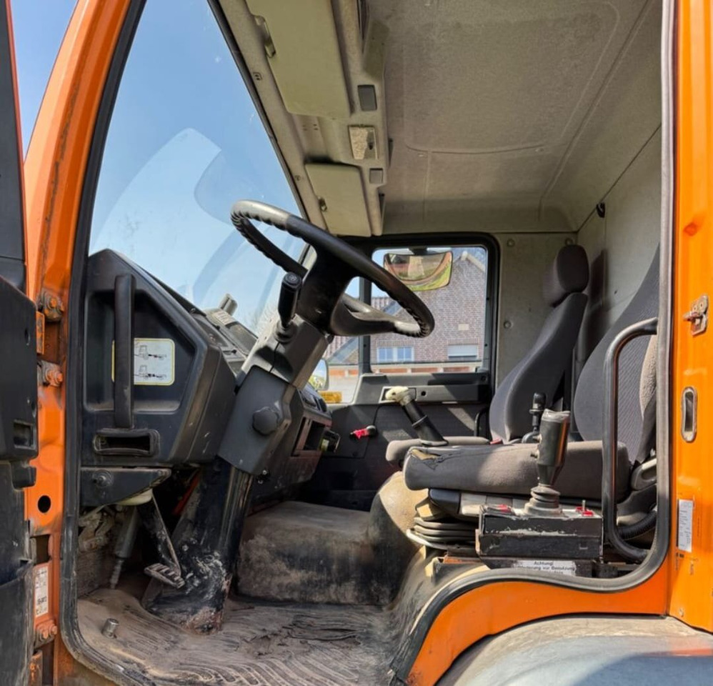 MAN LE 18.280 4x2 LL LE 18.280 4x2 LL, 6-Zylinder, Winterdienstausstattung - شاحنة ذات الخطاف: صور 5 MAN LE 18.280 4x2 LL LE 18.280 4x2 LL, 6-Zylinder, Winterdienstausstattung - شاحنة ذات الخطاف: صور 5