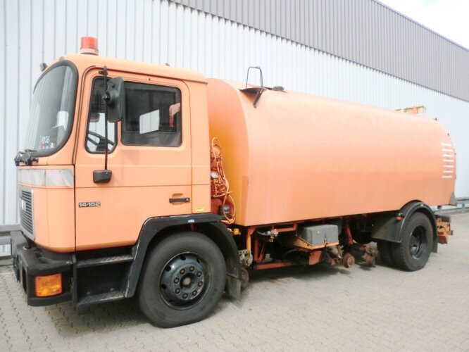MAN M03 14.152 4x2 M03 14.152 4x2, Schienenkehrmaschine - سياره كنس شوارع: صور 1 MAN M03 14.152 4x2 M03 14.152 4x2, Schienenkehrmaschine - سياره كنس شوارع: صور 1
