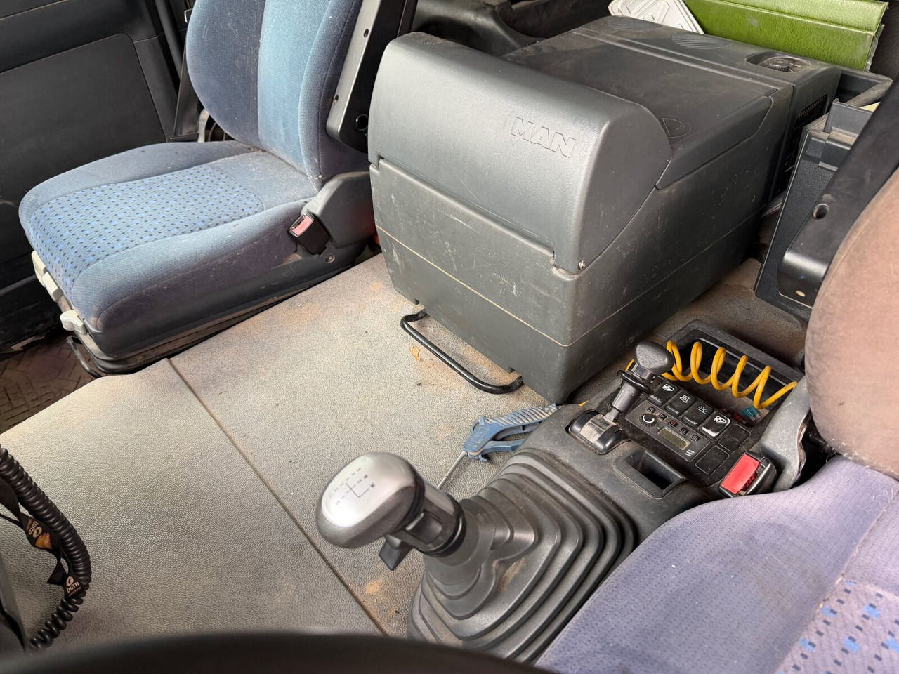 MAN TGA 18.440 4x4 BL TGA 18.440 4x4 BL, Hydraulik - شاحنة جرار: صور 5 MAN TGA 18.440 4x4 BL TGA 18.440 4x4 BL, Hydraulik - شاحنة جرار: صور 5