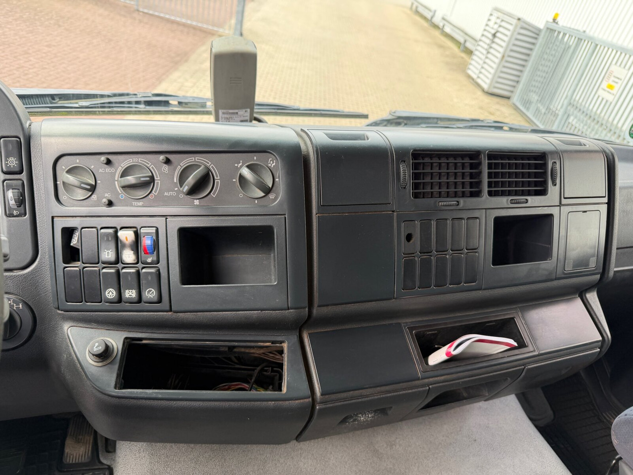 MAN TGA 26.400 6X4 BB TGA 26.400 6X4 BB, Intarder - قلابات: صور 4 MAN TGA 26.400 6X4 BB TGA 26.400 6X4 BB, Intarder - قلابات: صور 4