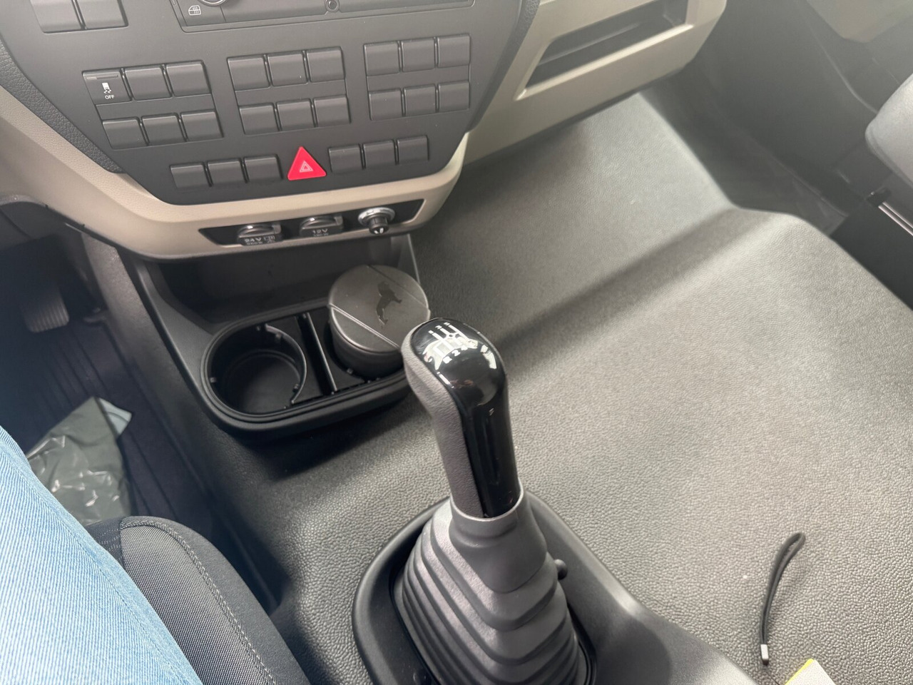 MAN TGL 12.190 4x2 BL TGL 12.190 4x2 BL - شاحنات مسطحة: صور 5 MAN TGL 12.190 4x2 BL TGL 12.190 4x2 BL - شاحنات مسطحة: صور 5