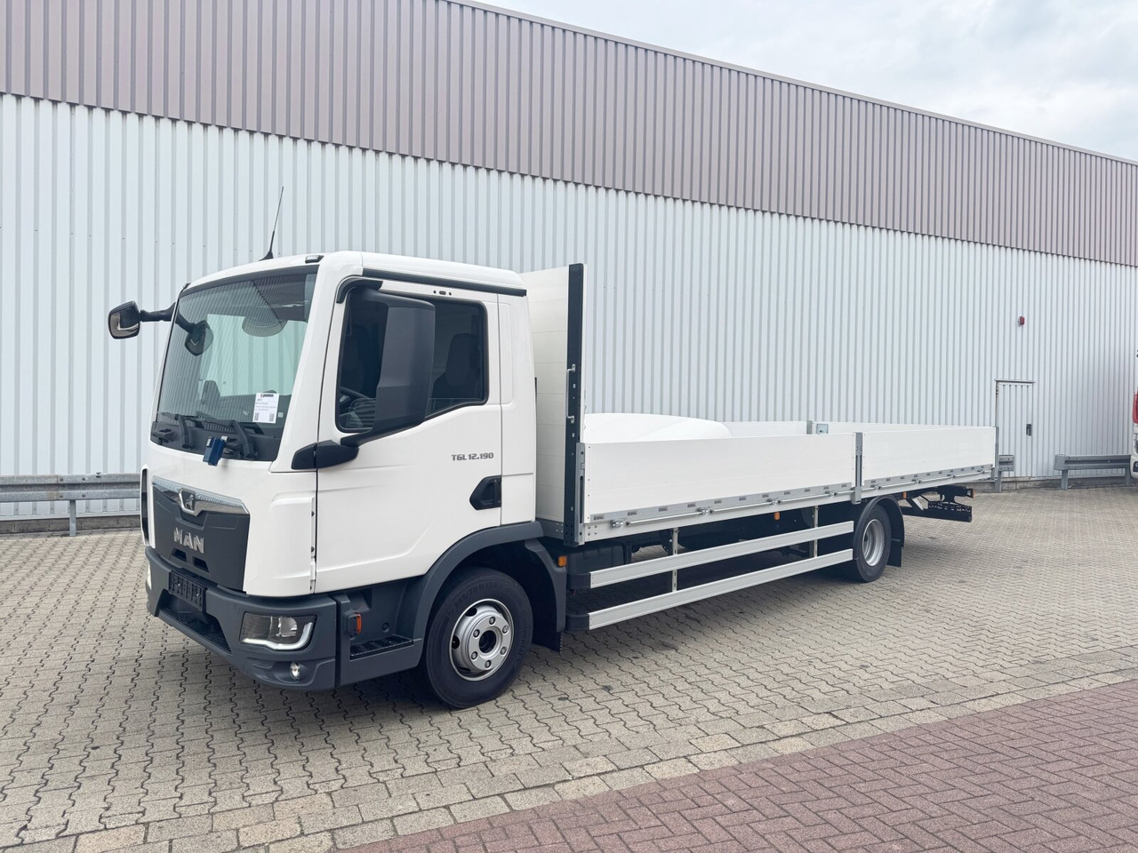 MAN TGL 12.190 4x2 BL TGL 12.190 4x2 BL - شاحنات مسطحة: صور 1 MAN TGL 12.190 4x2 BL TGL 12.190 4x2 BL - شاحنات مسطحة: صور 1