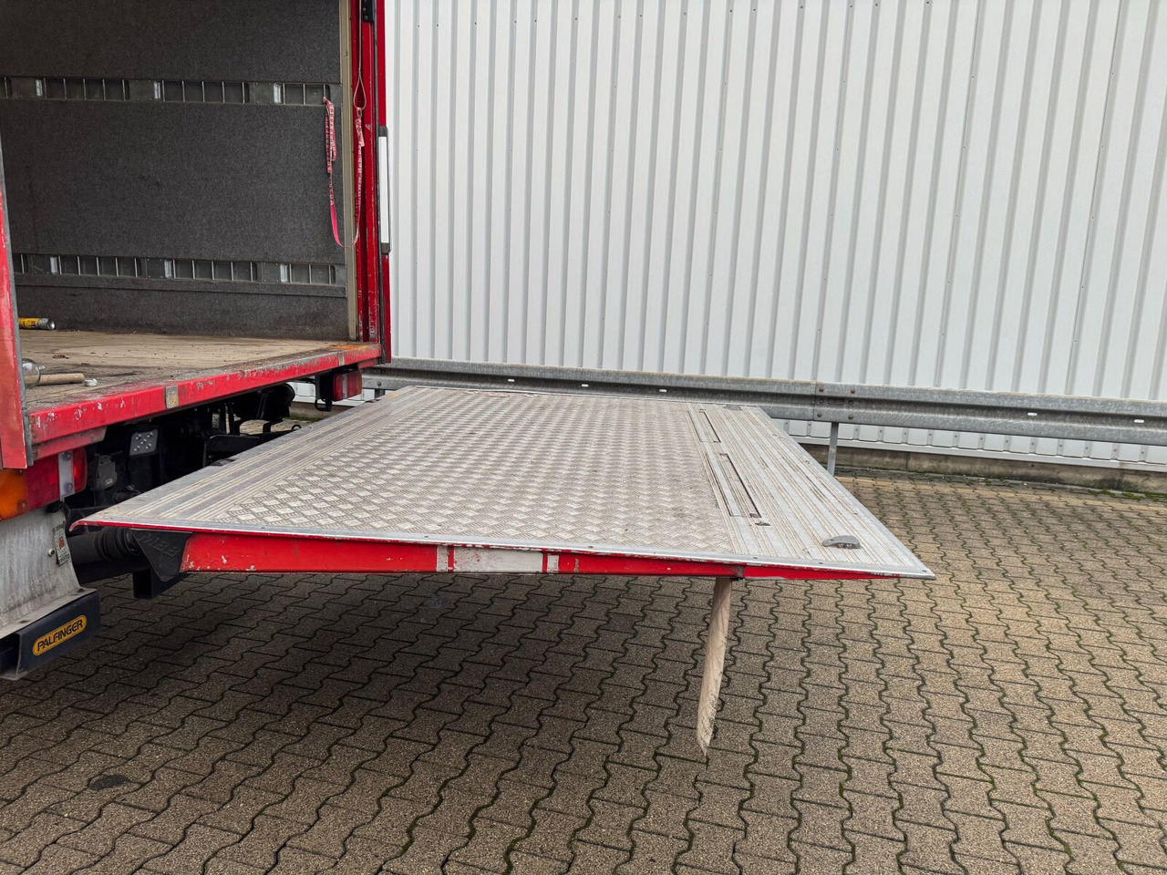 بصندوق مغلق شاحنة MAN TGM 15.290 4x2 LL TGM 15.290 4x2 LL, Topsleeper, LBW MBB, Möbelkoffer: صور 13