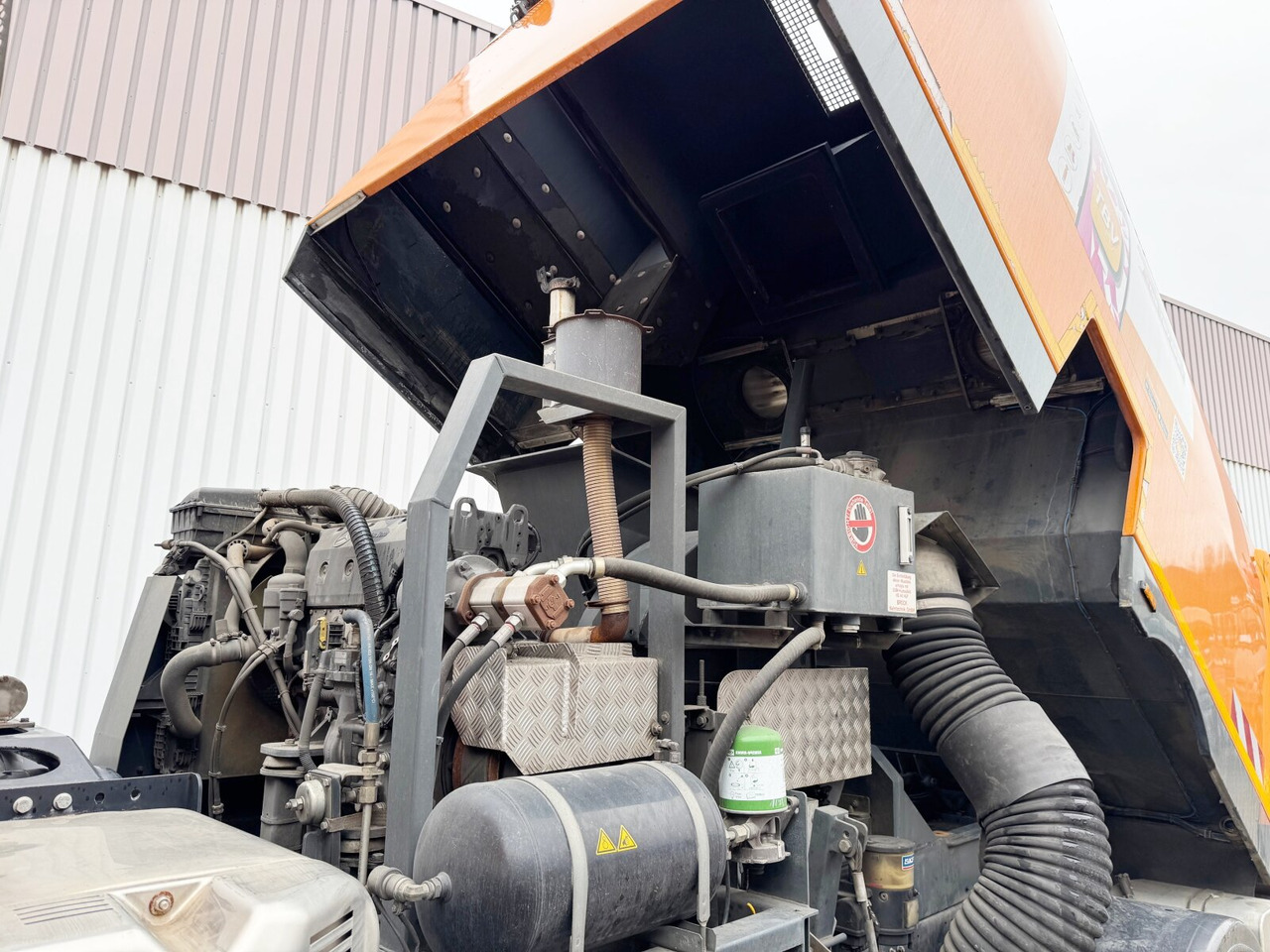 MAN TGM 18.250 4X2 BB TGM 18.250 4X2 BB, Kehrmaschine Brock SL200/2 - شاحنة: صور 4 MAN TGM 18.250 4X2 BB TGM 18.250 4X2 BB, Kehrmaschine Brock SL200/2 - شاحنة: صور 4