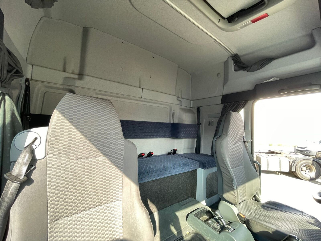 MAN TGM 18.330 4X2 LL TGM 18.330 4X2 LL, Fahrschulausstattung - شاحنة: صور 4 MAN TGM 18.330 4X2 LL TGM 18.330 4X2 LL, Fahrschulausstattung - شاحنة: صور 4