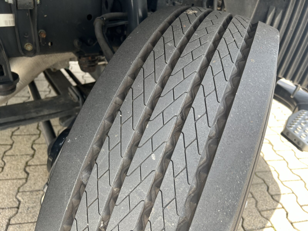 MAN TGS 26.320 6X2-4 BL TGS 26.320 6X2-4 BL, Lenk-/Liftachse, Rechtslenker, Export Only! - الشاسيه شاحنة: صور 4 MAN TGS 26.320 6X2-4 BL TGS 26.320 6X2-4 BL, Lenk-/Liftachse, Rechtslenker, Export Only! - الشاسيه شاحنة: صور 4