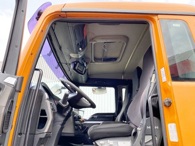 MAN TGS 26.320 6x2-4 BL TGS 26.320 6x2-4 BL, Lenkachse, Haller X2, Zöller-Schüttung - شاحنة القمامة: صور 4 MAN TGS 26.320 6x2-4 BL TGS 26.320 6x2-4 BL, Lenkachse, Haller X2, Zöller-Schüttung - شاحنة القمامة: صور 4