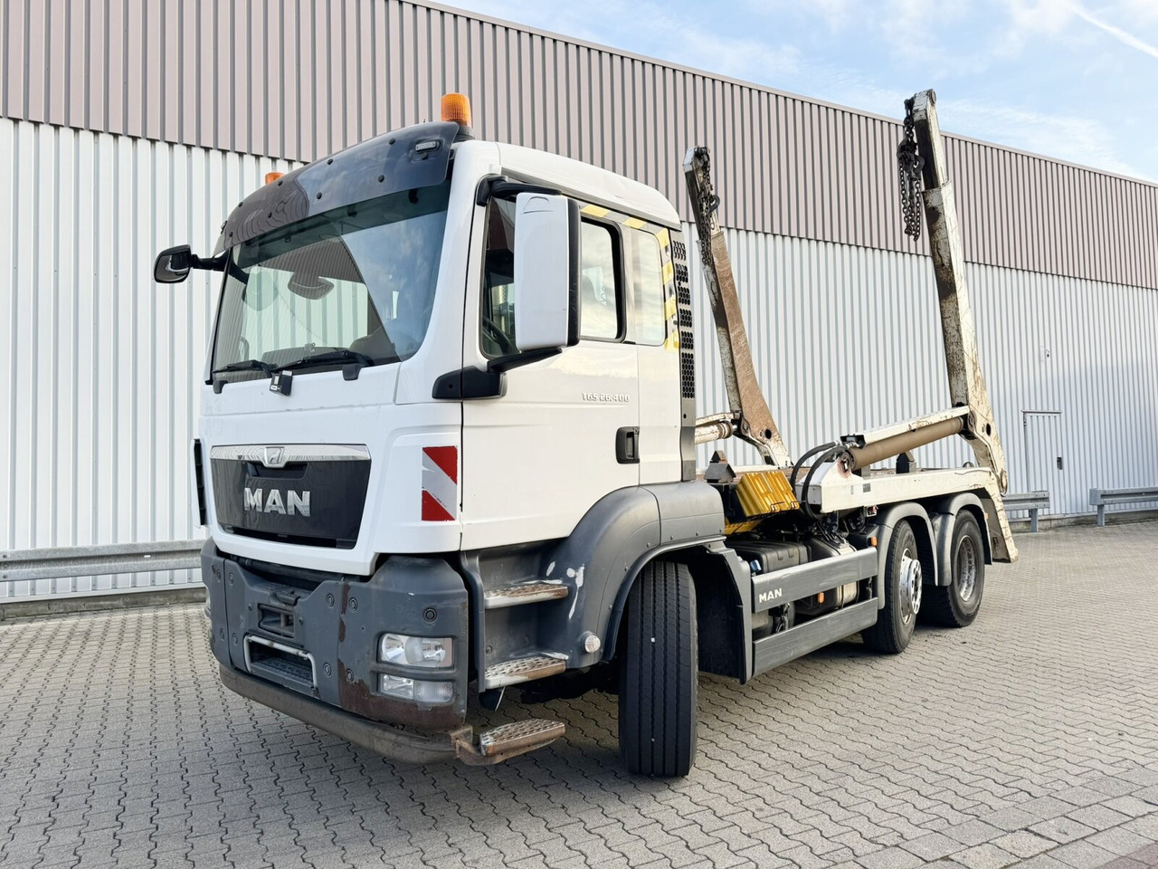 MAN TGS 26.400 6x2/4 BL TGS 26.400 6x2/4 BL mit Vorlauflenk-/liftachse, Multilift - شاحنات قابلة للفك شاحنة: صور 1 MAN TGS 26.400 6x2/4 BL TGS 26.400 6x2/4 BL mit Vorlauflenk-/liftachse, Multilift - شاحنات قابلة للفك شاحنة: صور 1