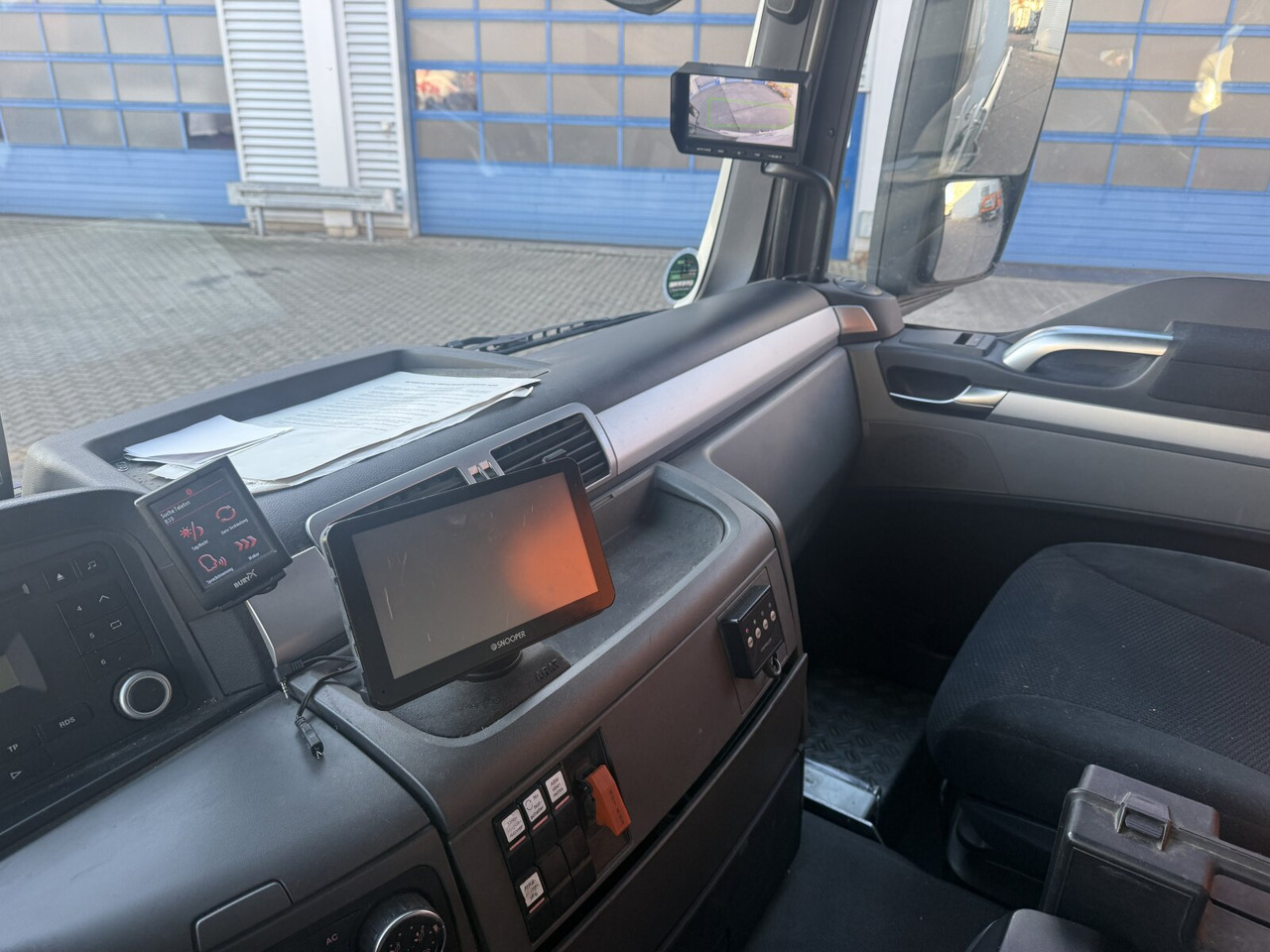 MAN TGS 26.440 6x2-4 BL TGS 26.440 6x2-4 BL, Lenk-/Liftachse, ADR, Esterer Tank ca. 20.340l, 3 Kammern - شاحنة صهريج: صور 5 MAN TGS 26.440 6x2-4 BL TGS 26.440 6x2-4 BL, Lenk-/Liftachse, ADR, Esterer Tank ca. 20.340l, 3 Kammern - شاحنة صهريج: صور 5