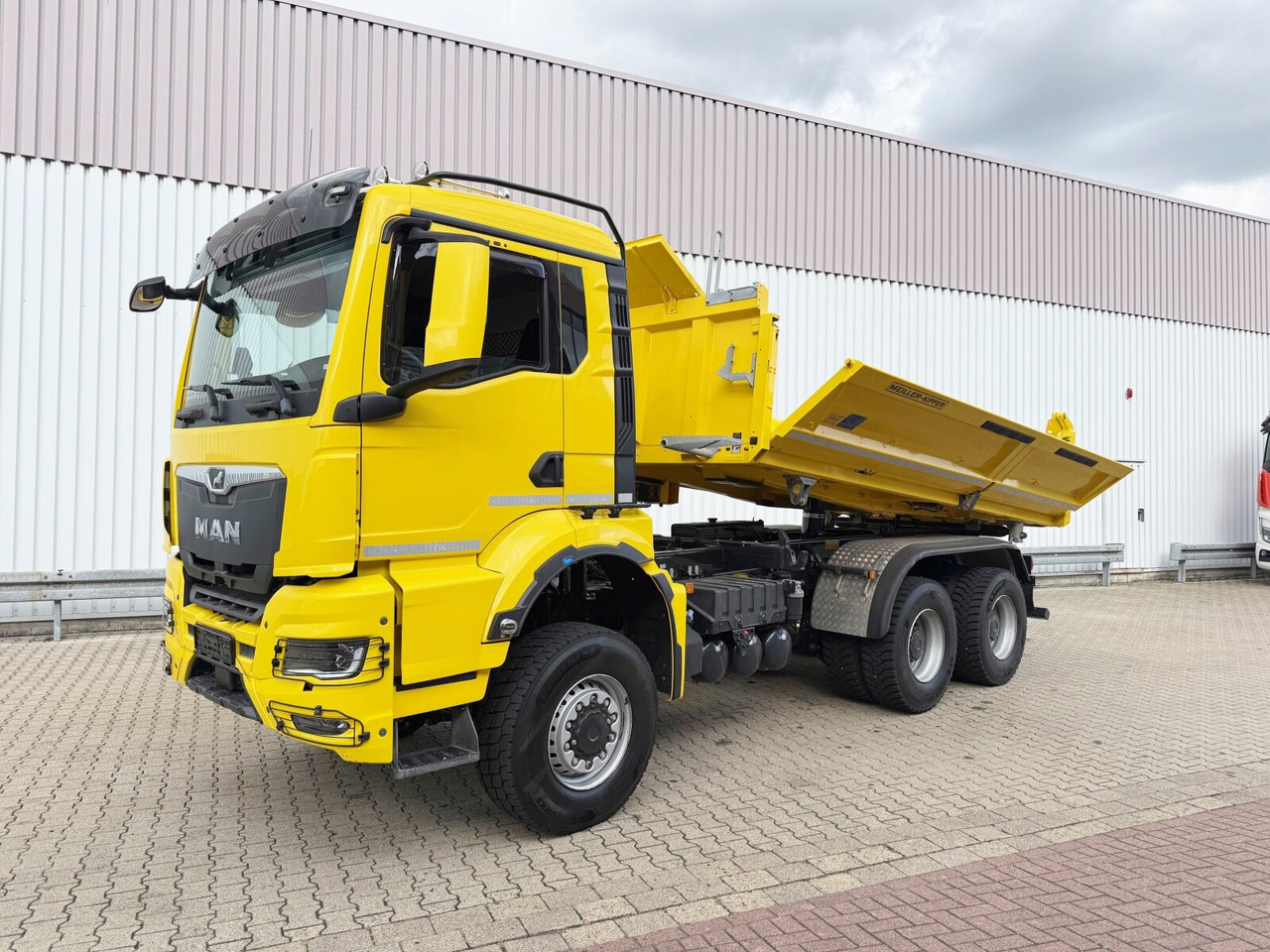 MAN TGS 26.470 6x6 BB TGS 26.470 6x6 BB, Hohe Bauart, Navi, Motorabtrieb, Bordmatik - قلابات: صور 1 MAN TGS 26.470 6x6 BB TGS 26.470 6x6 BB, Hohe Bauart, Navi, Motorabtrieb, Bordmatik - قلابات: صور 1
