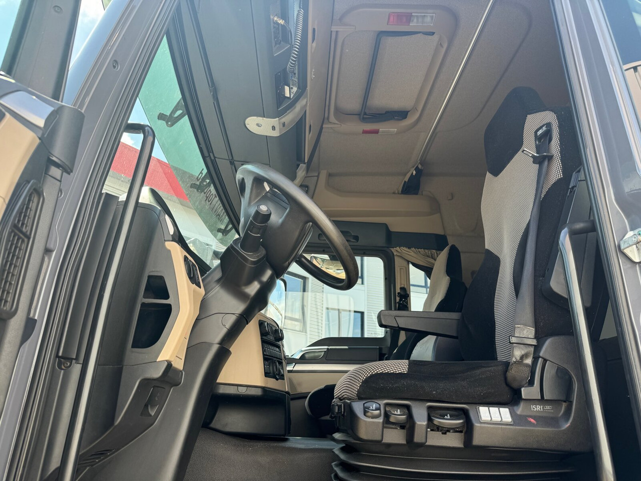 MAN TGS 26.500 6X4H-4 BL TGS 26.500 6X4H-4 BL, PriTarder, HydroDrive, Lenk-/Lift, Heckkran Epsilon M130Z83 - شاحنة قطع الأشجار, شاحنة كرين: صور 3 MAN TGS 26.500 6X4H-4 BL TGS 26.500 6X4H-4 BL, PriTarder, HydroDrive, Lenk-/Lift, Heckkran Epsilon M130Z83 - شاحنة قطع الأشجار, شاحنة كرين: صور 3