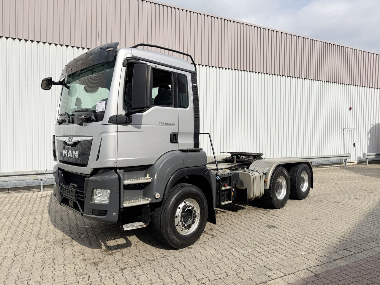 MAN TGS 26.500 6x4 BLS TGS 26.500 6x4 BLS, PriTarder, Navi, Hydraulik - شاحنة جرار: صور 1 MAN TGS 26.500 6x4 BLS TGS 26.500 6x4 BLS, PriTarder, Navi, Hydraulik - شاحنة جرار: صور 1