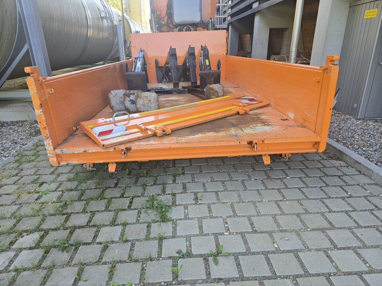 MAN TGS 28.400 6x4-4 BL TGS 28.400 6x4-4 BL, EEV, Lenk-/Liftachse, Wechselsystem Kipper/Salzsteuer - قلابات: صور 3 MAN TGS 28.400 6x4-4 BL TGS 28.400 6x4-4 BL, EEV, Lenk-/Liftachse, Wechselsystem Kipper/Salzsteuer - قلابات: صور 3