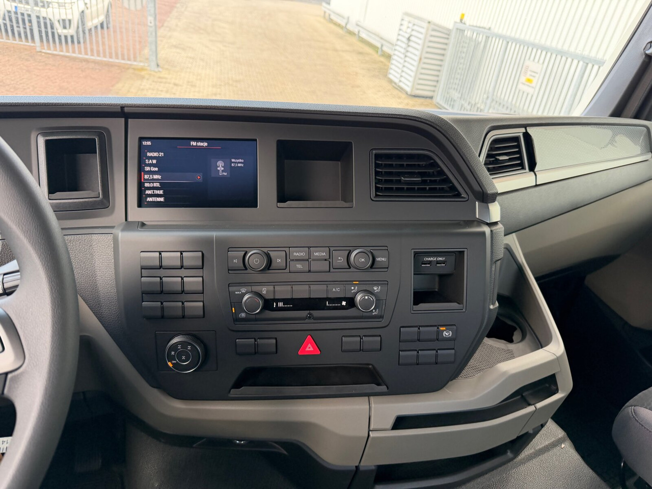 MAN TGS 33.440 6x6 BB CH TGS 33.440 6x6 BB CH, Hohe Bauart, Nebenantrieb - الشاسيه شاحنة: صور 3 MAN TGS 33.440 6x6 BB CH TGS 33.440 6x6 BB CH, Hohe Bauart, Nebenantrieb - الشاسيه شاحنة: صور 3