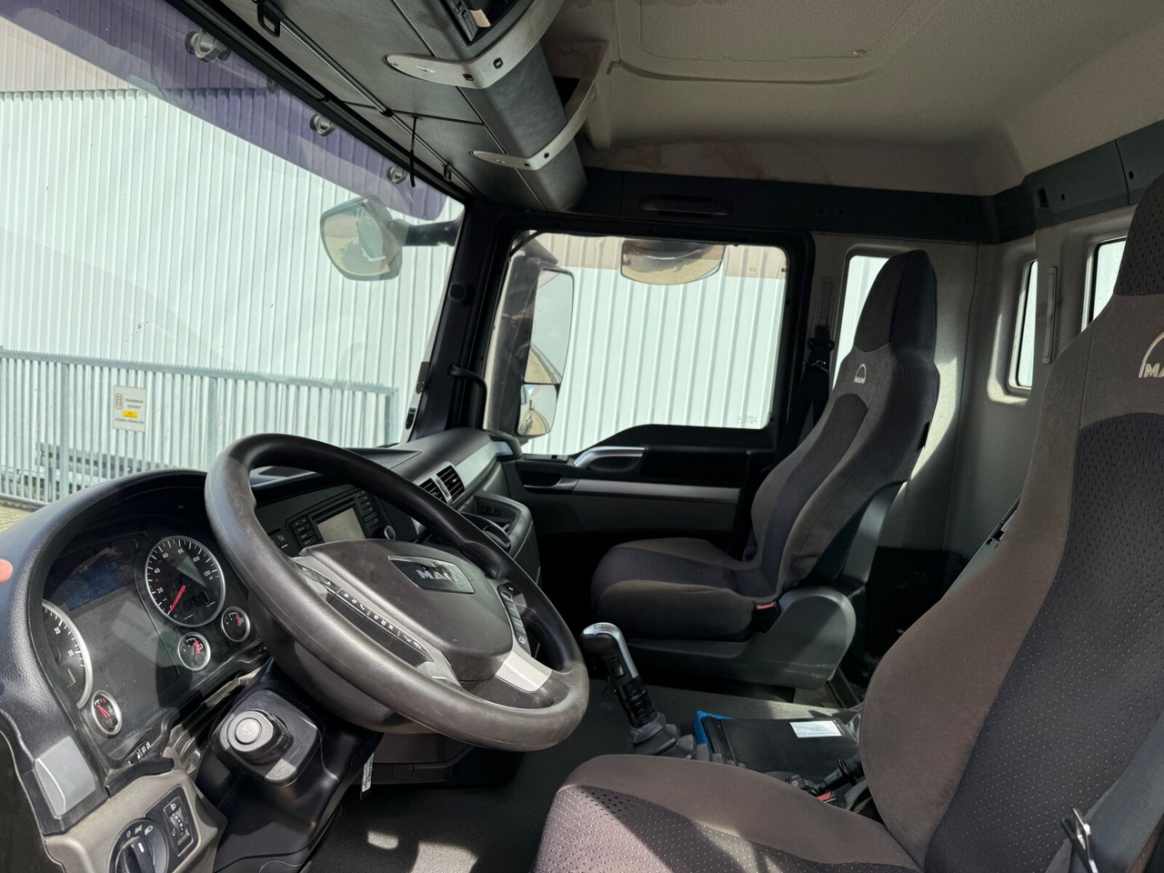 MAN TGS 35.480 8x4 BL TGS 35.480 8x4 BL, PriTarder, Navi - شاحنة ذات الخطاف: صور 4 MAN TGS 35.480 8x4 BL TGS 35.480 8x4 BL, PriTarder, Navi - شاحنة ذات الخطاف: صور 4